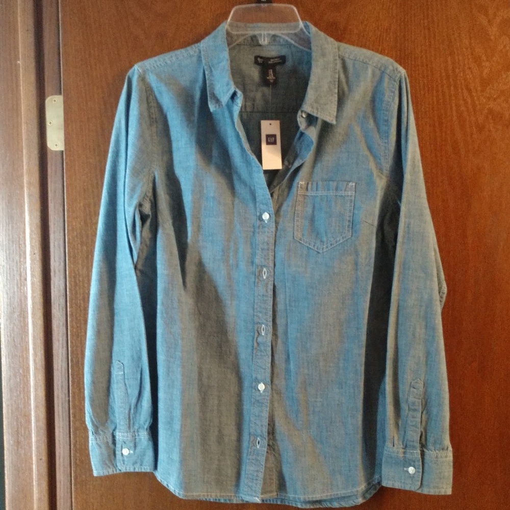 New Gap Shirt